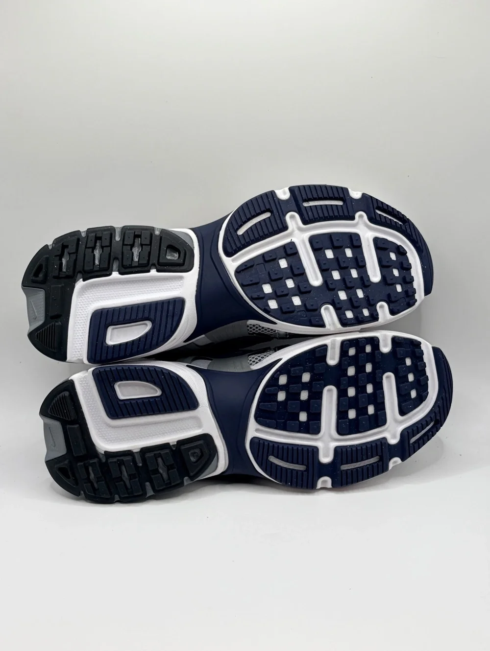 Nike V2K Run Running Shoes Wolf Gray Navy Size 10.5